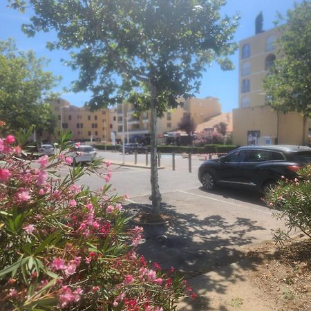 Grand Studio Cabine Proche Plage Et Port Gruissan Exterior photo